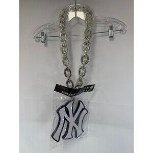 MLB New York Yankees Super Fan Necklace NEW